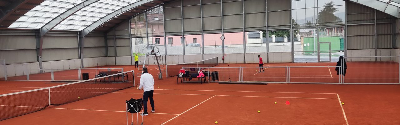 Construcción de 2 pistas de tenis de tierra batida en el Real Club Tenis Gijón